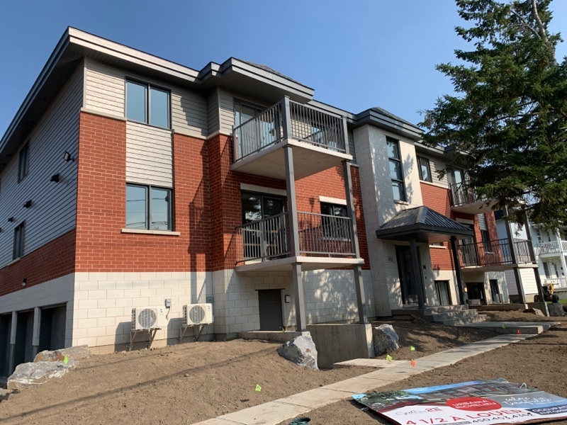 Colonne 5 5 lisse rampe simple main Moderne avec tole pot en haut