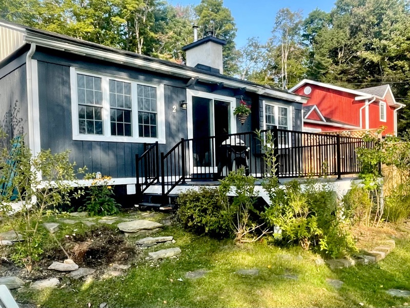 Moderne simple main 3