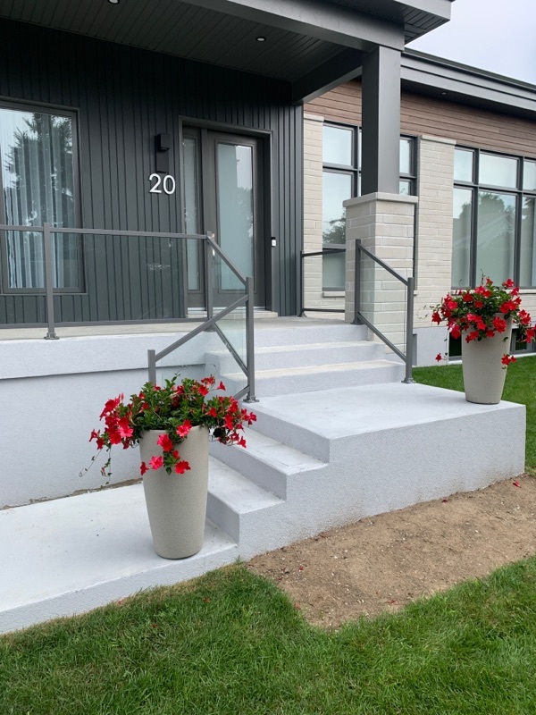 Moderne simple main verre 6mm trempe clair