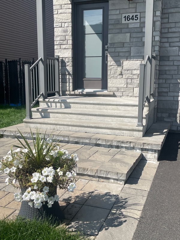 Simple main Moderne charbon