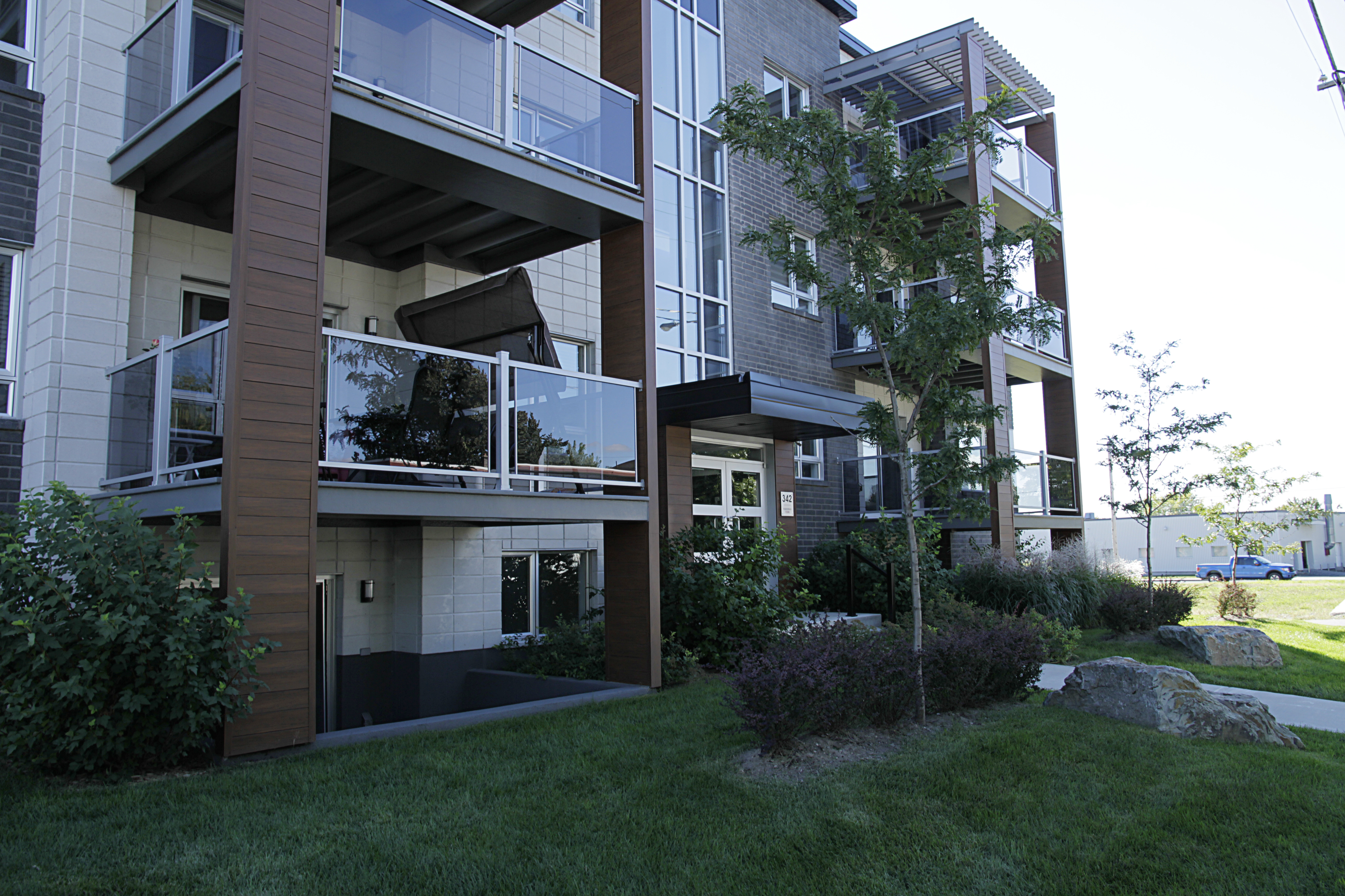 Dube Design 8830 0805